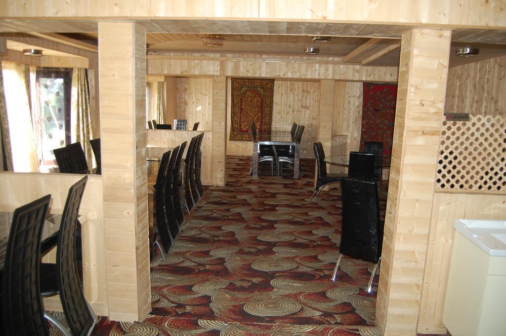 Hotel Zahgeer Continental Gulmarg Rum bild