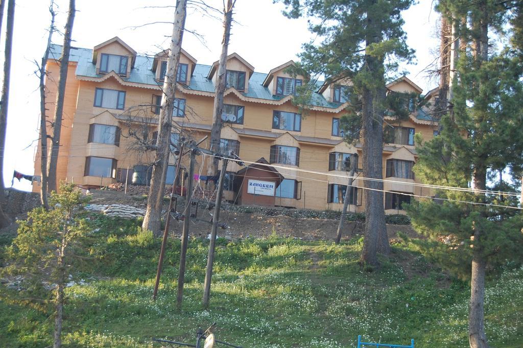 Hotel Zahgeer Continental Gulmarg Rum bild
