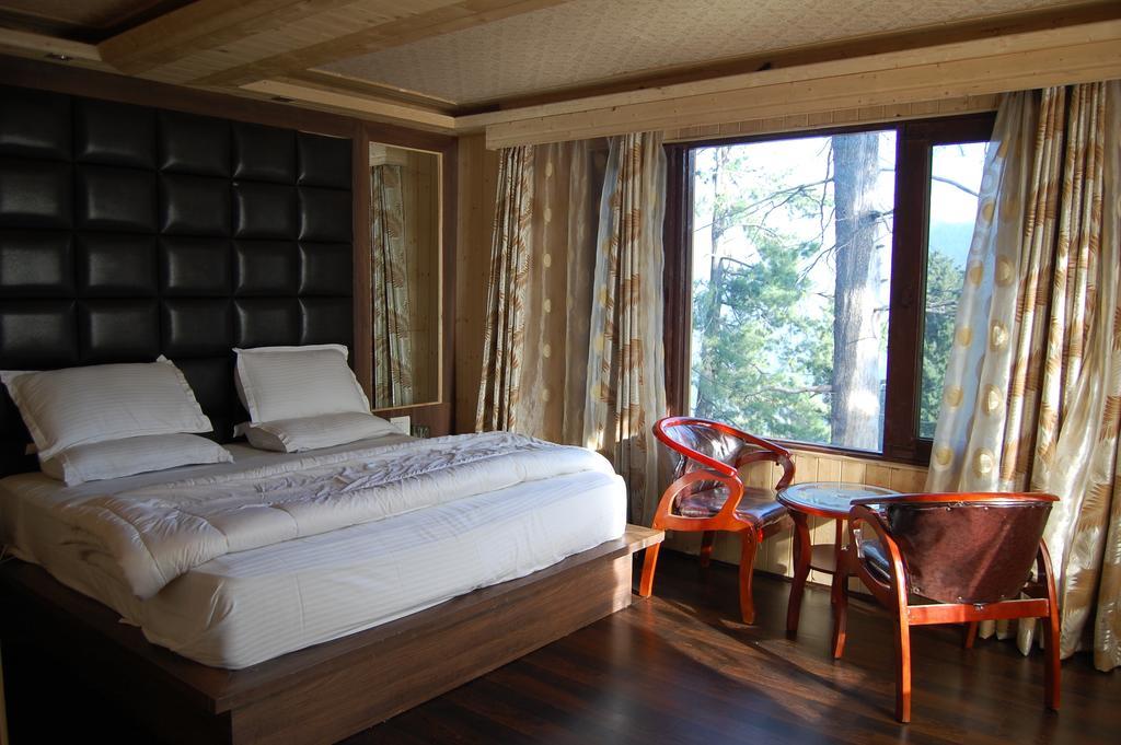 Hotel Zahgeer Continental Gulmarg Rum bild